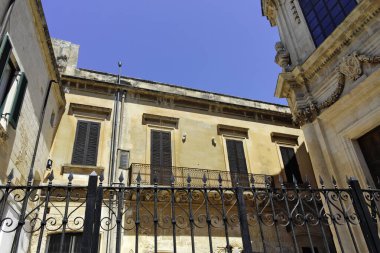 LECCE, İtalya - 12 Mayıs 2024: İtalya 'nın Apulia Bölgesi' ndeki Eski Lecce kasabasının muhteşem manzarası