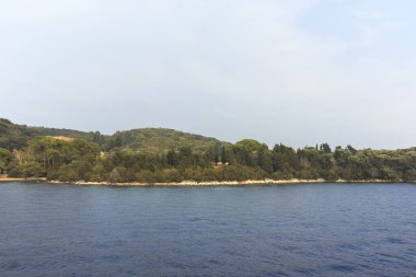 Lefkada, Cephalonia, Ithaca ve Meganisi adaları arasında İyon Denizi 'nin İnanılmaz Denizi