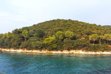 Lefkada, Cephalonia, Ithaca ve Meganisi adaları arasında İyon Denizi 'nin İnanılmaz Denizi