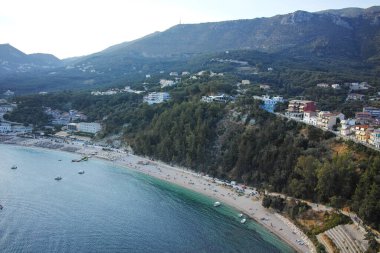 PARGA, GREECE - 5 AĞUSTOS 2024: Parga, Epirus, Yunanistan 'ın şaşırtıcı yaz manzarası