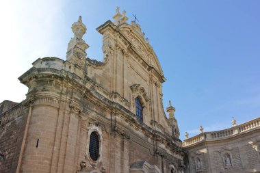 Monopoli, İtalya - 13 Mayıs 2024: Eski Monopoli Kasabası, Apulia Bölgesi, İtalya