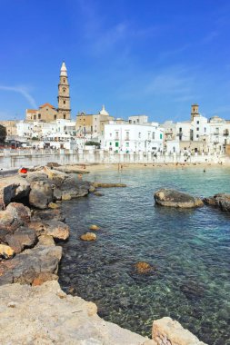 Monopoli, İtalya - 13 Mayıs 2024: Eski Monopoli Kasabası, Apulia Bölgesi, İtalya