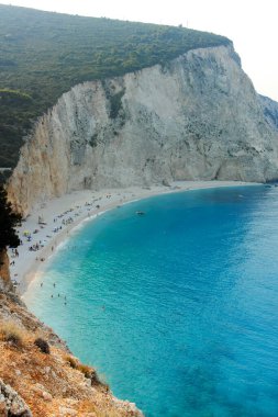 Yunanistan 'ın İyon Adaları' ndaki Lefkada kentindeki Porto Katsiki plajının büyüleyici manzarası