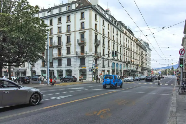 GENEVA, SWitzERLAND - 18 Haziran 2023: İsviçre 'nin Cenevre kentinin panoramik manzarası