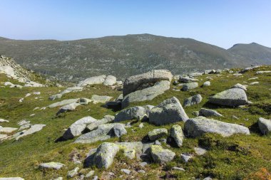 Bulgaristan 'ın Kalin zirvesi yakınlarındaki Rila Dağı' nın şaşırtıcı manzarası