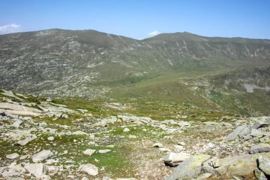 Bulgaristan 'ın Kalin zirvesi yakınlarındaki Rila Dağı' nın şaşırtıcı manzarası