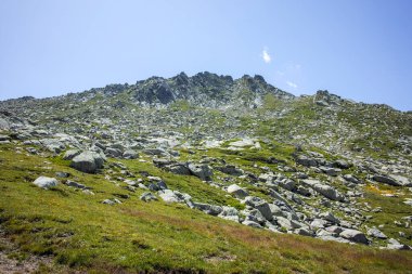 Bulgaristan 'ın Kalin zirvesi yakınlarındaki Rila Dağı' nın şaşırtıcı manzarası
