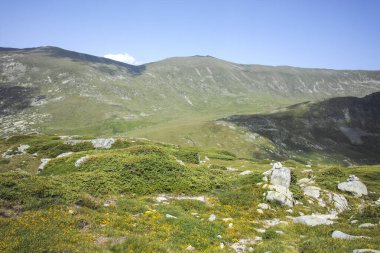 Bulgaristan 'ın Kalin zirvesi yakınlarındaki Rila Dağı' nın şaşırtıcı manzarası