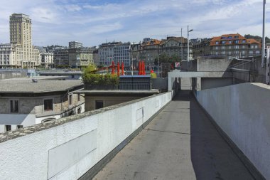 LAUSANNE, SWitzERLAND - 18 Haziran 2023: Tipik Lozan şehri, Vaud Kantonu, İsviçre