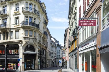 LAUSANNE, SWitzERLAND - 18 Haziran 2023: Tipik Lozan şehri, Vaud Kantonu, İsviçre