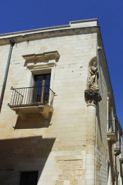 LECCE, İtalya - 12 Mayıs 2024: İtalya 'nın Apulia Bölgesi' ndeki Eski Lecce kasabasının muhteşem manzarası