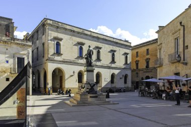 LECCE, İtalya - 12 Mayıs 2024: İtalya 'nın Apulia Bölgesi' ndeki Eski Lecce kasabasının muhteşem manzarası