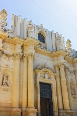 İtalya 'nın Apulia Bölgesi' ndeki Eski Lecce kasabasının muhteşem manzarası.