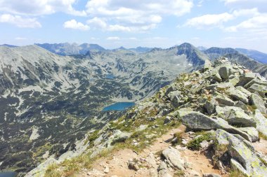 Bulgaristan 'ın Banderitsa Bölgesi yakınlarındaki Pirin Dağı' nın Şaşırtıcı Manzarası