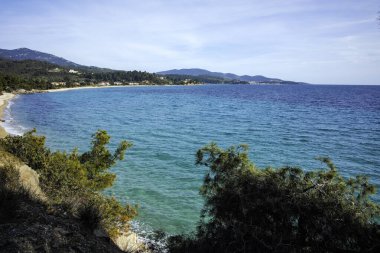 Azapiko Kuzey Sahili yakınlarındaki Sithonia kıyı şeridi, Chalkidiki, Orta Makedonya, Yunanistan