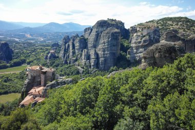 Meteora Manastırları, Teselya, Yunanistan 'ın Bahar Panoramik Manastırı