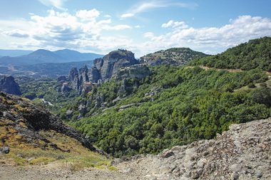 Meteora Manastırları, Teselya, Yunanistan 'ın Bahar Panoramik Manastırı