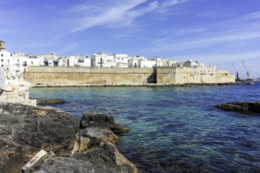 İtalya 'nın Apulia Bölgesi, Monopoli şehrinin muhteşem manzarası