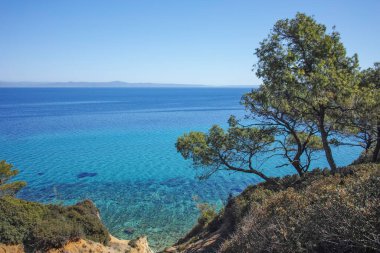 Nea Fokea, Chalkidiki, Orta Makedonya ve Yunanistan yakınlarındaki Kassandra kıyı şeridinin inanılmaz manzarası
