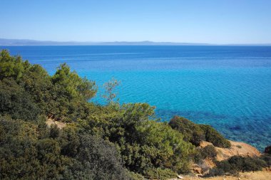 Nea Fokea, Chalkidiki, Orta Makedonya ve Yunanistan yakınlarındaki Kassandra kıyı şeridinin inanılmaz manzarası