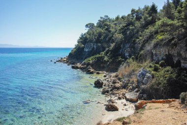 Nea Fokea, Chalkidiki, Orta Makedonya ve Yunanistan yakınlarındaki Kassandra kıyı şeridinin inanılmaz manzarası