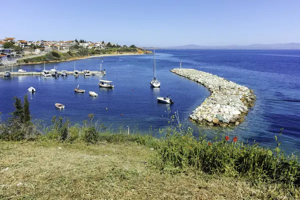 Nea Fokea, Chalkidiki, Orta Makedonya ve Yunanistan yakınlarındaki Kassandra kıyı şeridinin inanılmaz manzarası