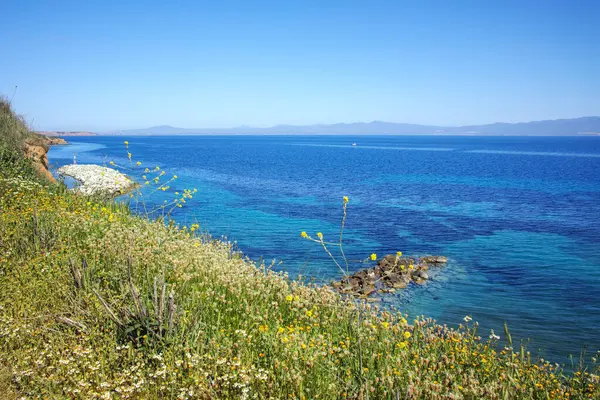 Nea Fokea, Chalkidiki, Orta Makedonya ve Yunanistan yakınlarındaki Kassandra kıyı şeridinin inanılmaz manzarası