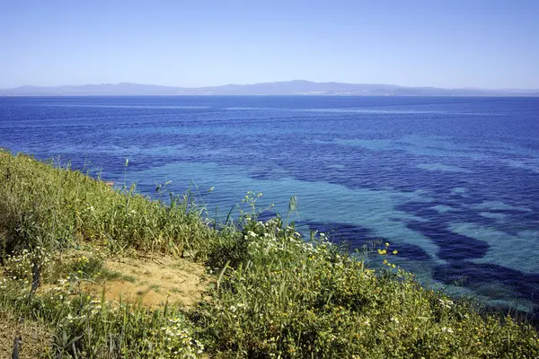 Nea Fokea, Chalkidiki, Orta Makedonya ve Yunanistan yakınlarındaki Kassandra kıyı şeridinin inanılmaz manzarası