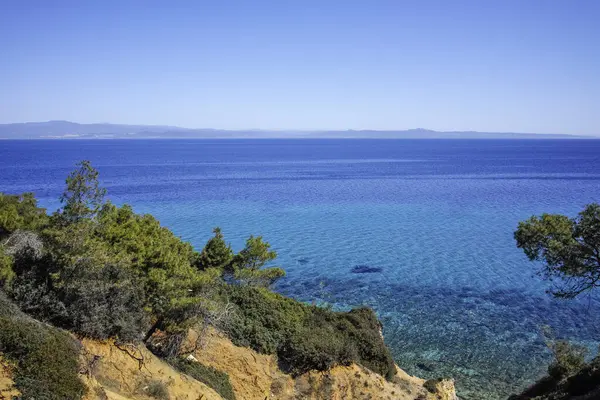 Nea Fokea, Chalkidiki, Orta Makedonya ve Yunanistan yakınlarındaki Kassandra kıyı şeridinin inanılmaz manzarası