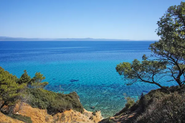 Nea Fokea, Chalkidiki, Orta Makedonya ve Yunanistan yakınlarındaki Kassandra kıyı şeridinin inanılmaz manzarası