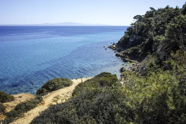 Nea Fokea, Chalkidiki, Orta Makedonya ve Yunanistan yakınlarındaki Kassandra kıyı şeridinin inanılmaz manzarası