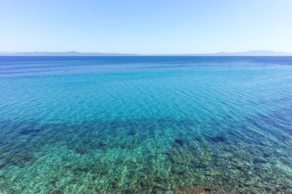 Nea Fokea, Chalkidiki, Orta Makedonya ve Yunanistan yakınlarındaki Kassandra kıyı şeridinin inanılmaz manzarası