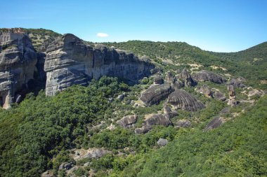Meteora Manastırları, Teselya, Yunanistan 'ın Bahar Panoramik Manastırı