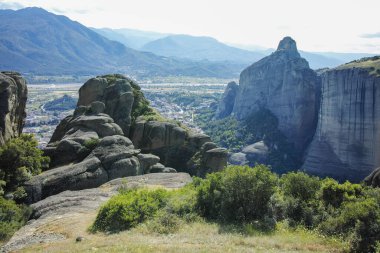 Meteora Manastırları, Teselya, Yunanistan 'ın Bahar Panoramik Manastırı