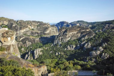 Meteora Manastırları, Teselya, Yunanistan 'ın Bahar Panoramik Manastırı