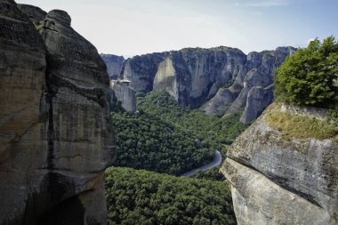Meteora Manastırları, Teselya, Yunanistan 'ın Bahar Panoramik Manastırı