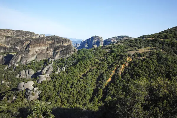 Meteora Manastırları, Teselya, Yunanistan 'ın Bahar Panoramik Manastırı