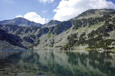 Bulgaristan 'ın Banderitsa Bölgesi yakınlarındaki Pirin Dağı' nın Şaşırtıcı Manzarası