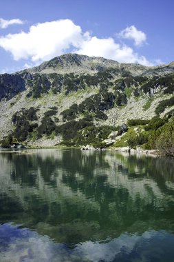 Bulgaristan 'ın Banderitsa Bölgesi yakınlarındaki Pirin Dağı' nın Şaşırtıcı Manzarası