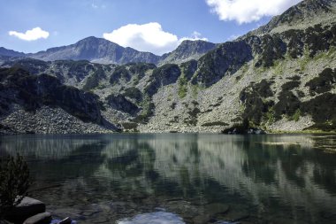 Bulgaristan 'ın Banderitsa Bölgesi yakınlarındaki Pirin Dağı' nın Şaşırtıcı Manzarası