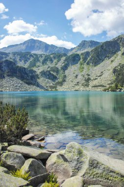 Bulgaristan 'ın Banderitsa Bölgesi yakınlarındaki Pirin Dağı' nın Şaşırtıcı Manzarası