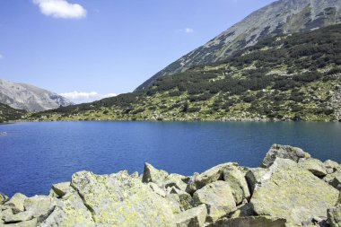 Bulgaristan 'ın Banderitsa Bölgesi yakınlarındaki Pirin Dağı' nın Şaşırtıcı Manzarası