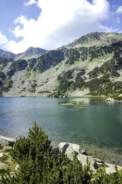 Bulgaristan 'ın Banderitsa Bölgesi yakınlarındaki Pirin Dağı' nın Şaşırtıcı Manzarası