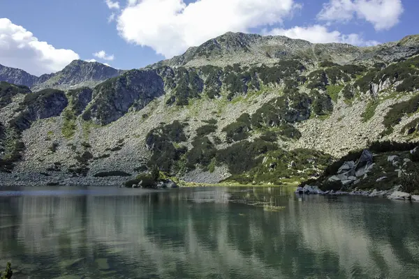 Bulgaristan 'ın Banderitsa Bölgesi yakınlarındaki Pirin Dağı' nın Şaşırtıcı Manzarası