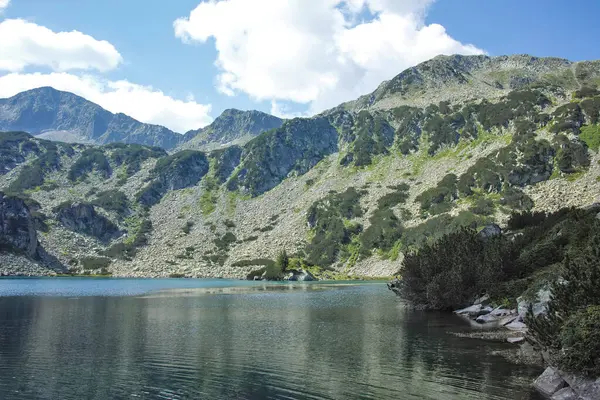 Bulgaristan 'ın Banderitsa Bölgesi yakınlarındaki Pirin Dağı' nın Şaşırtıcı Manzarası