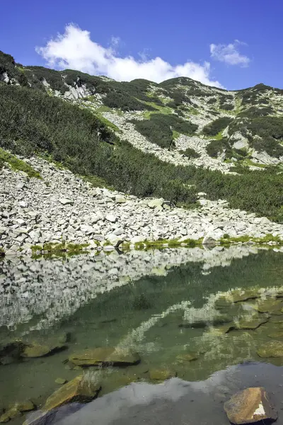 Bulgaristan 'ın Banderitsa Bölgesi yakınlarındaki Pirin Dağı' nın Şaşırtıcı Manzarası