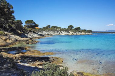 Karydi Sahili yakınlarındaki Sithonia kıyı şeridi, Chalkidiki, Orta Makedonya, Yunanistan