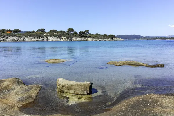 Karydi Sahili yakınlarındaki Sithonia kıyı şeridi, Chalkidiki, Orta Makedonya, Yunanistan
