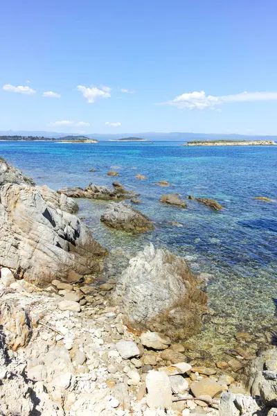 Karydi Sahili yakınlarındaki Sithonia kıyı şeridi, Chalkidiki, Orta Makedonya, Yunanistan