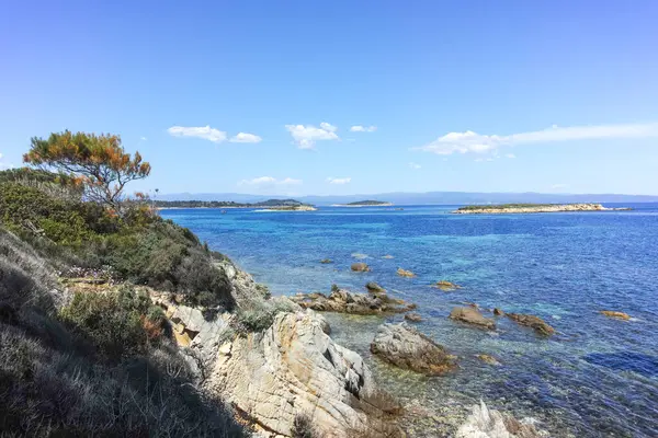 Karydi Sahili yakınlarındaki Sithonia kıyı şeridi, Chalkidiki, Orta Makedonya, Yunanistan
